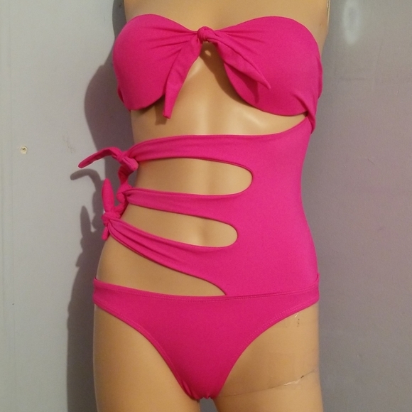 Other - 💜🍭5 for $25🍭NWOT SEXY HOT PINK ONE PIECE SIZE SMALL